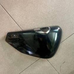 CỐP LẼ BÊN PHẢI ZIN USA HARLEY DAVIDSION XL883-1200 ĐỜI 2005