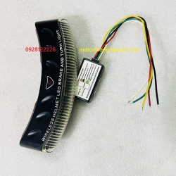 LED SỬ DỤNG PIN TIỂU DÁN TRÊN NÓ BẢO HIỂM KẾT NÓI HỒNG NGOẠI VỚI ĐÈN XE