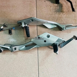 BỘ PÁT GÁC CHÂN CẦN SÔ CẦN THẮNG ZIN HONDA CB400-VTEC 3-REVO