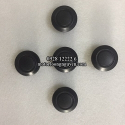 NẮP CHỤP LỖ CỐT MÁY TRÊN KHUNG XE CB400 VTEC